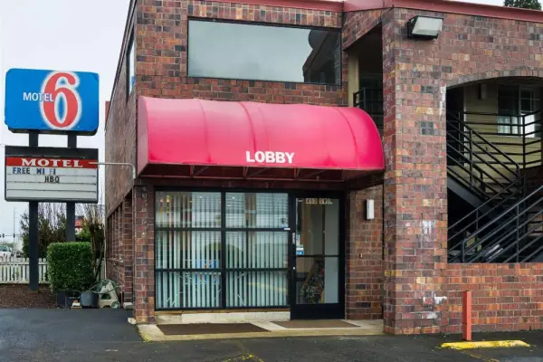 Motel 6-Canby, OR 4
